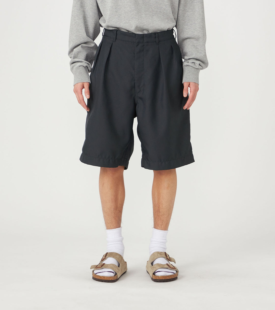 Polyester Twill Double Pleated Shorts – nanamica NEW YORK