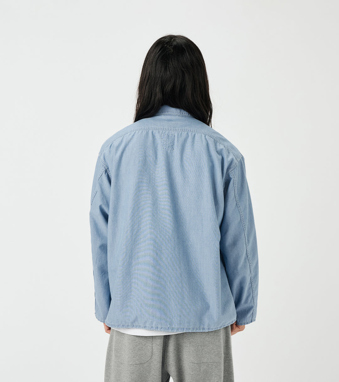 Chambray Pullover Shirt Jacket – nanamica NEW YORK