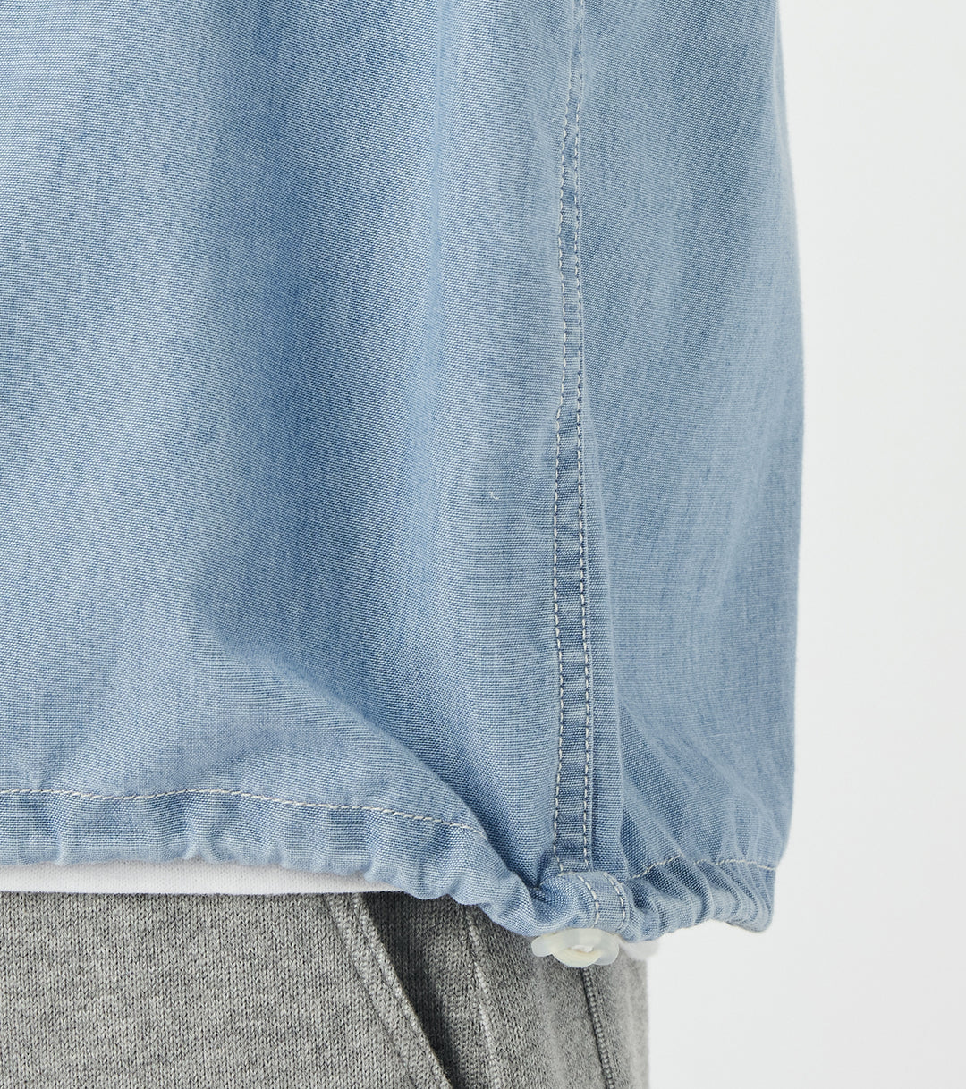 Chambray Pullover Shirt Jacket – nanamica NEW YORK