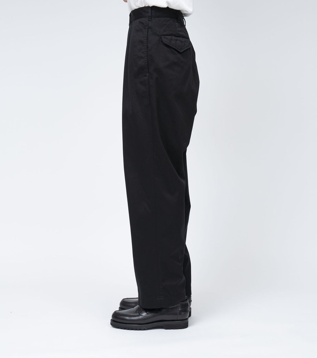 Double Pleat Chino Pants – nanamica NEW YORK