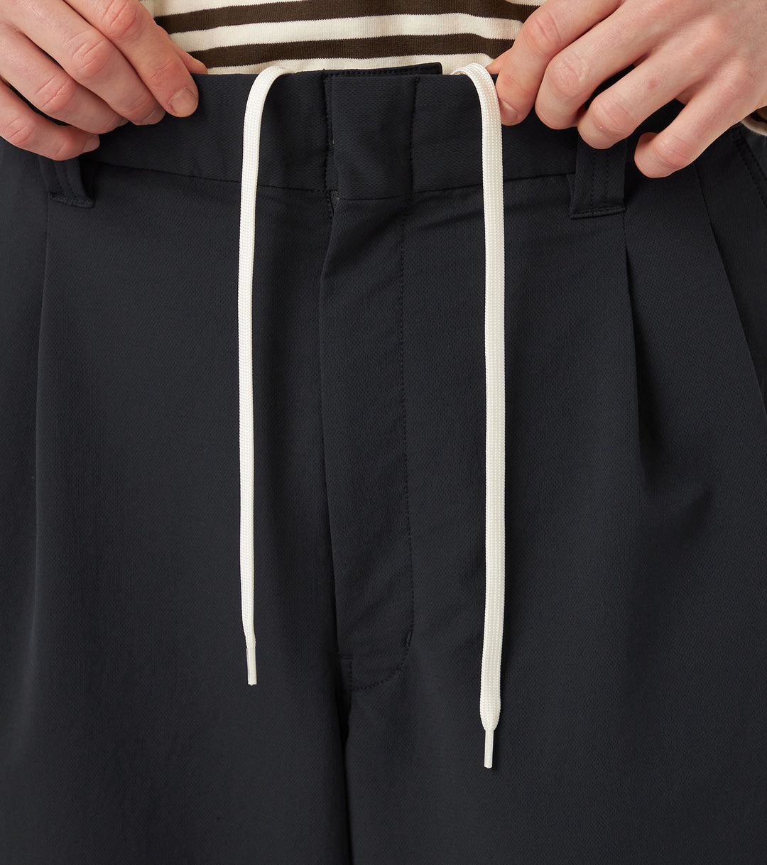 美品 nanamica ALPHADRY CLUB PANTS 34 ALPHADRY Club Pants – nanamica NEW YORK