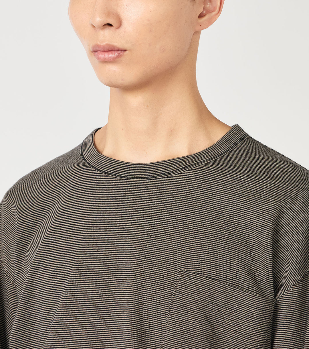 nanamica 春夏26年 Micro Stripe Pocket L/S Micro Stripe Pocket L/S Tee – nanamica NEW YORK